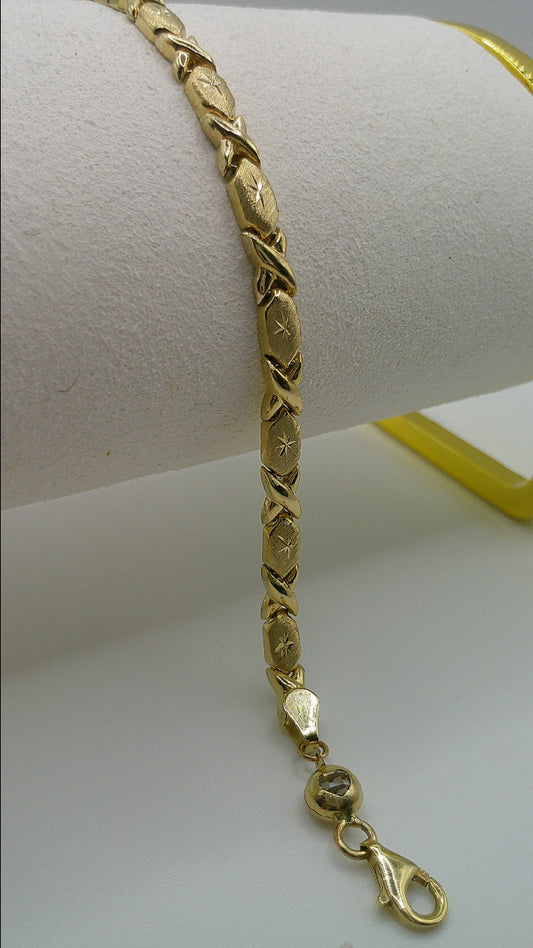 14k gold XO bracelet | 7.25 inches