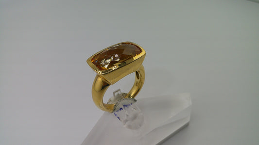 14k gold ring with amber stone | size 7