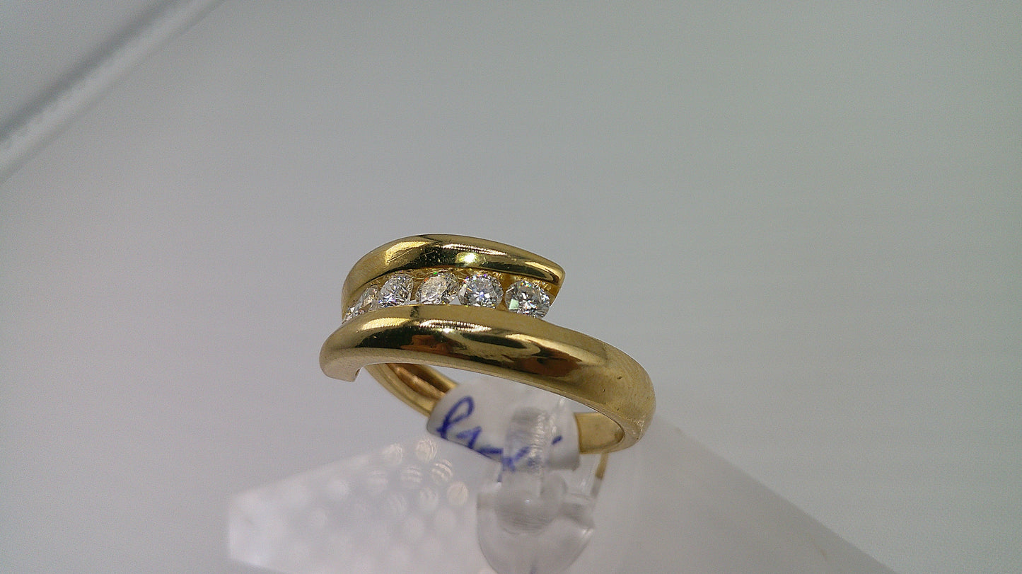 14k gold ring with 0.5 carat in diamonds | size 7.5