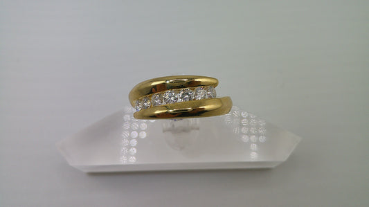 14k gold ring with 0.5 carat in diamonds | size 7.5