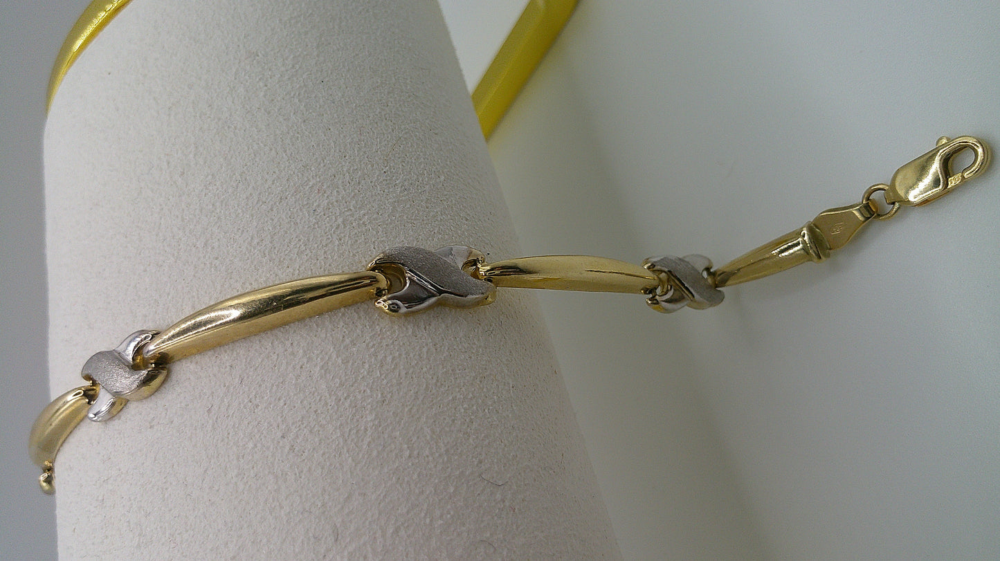 14k gold infinity detailed bracelet | 7.25 inches