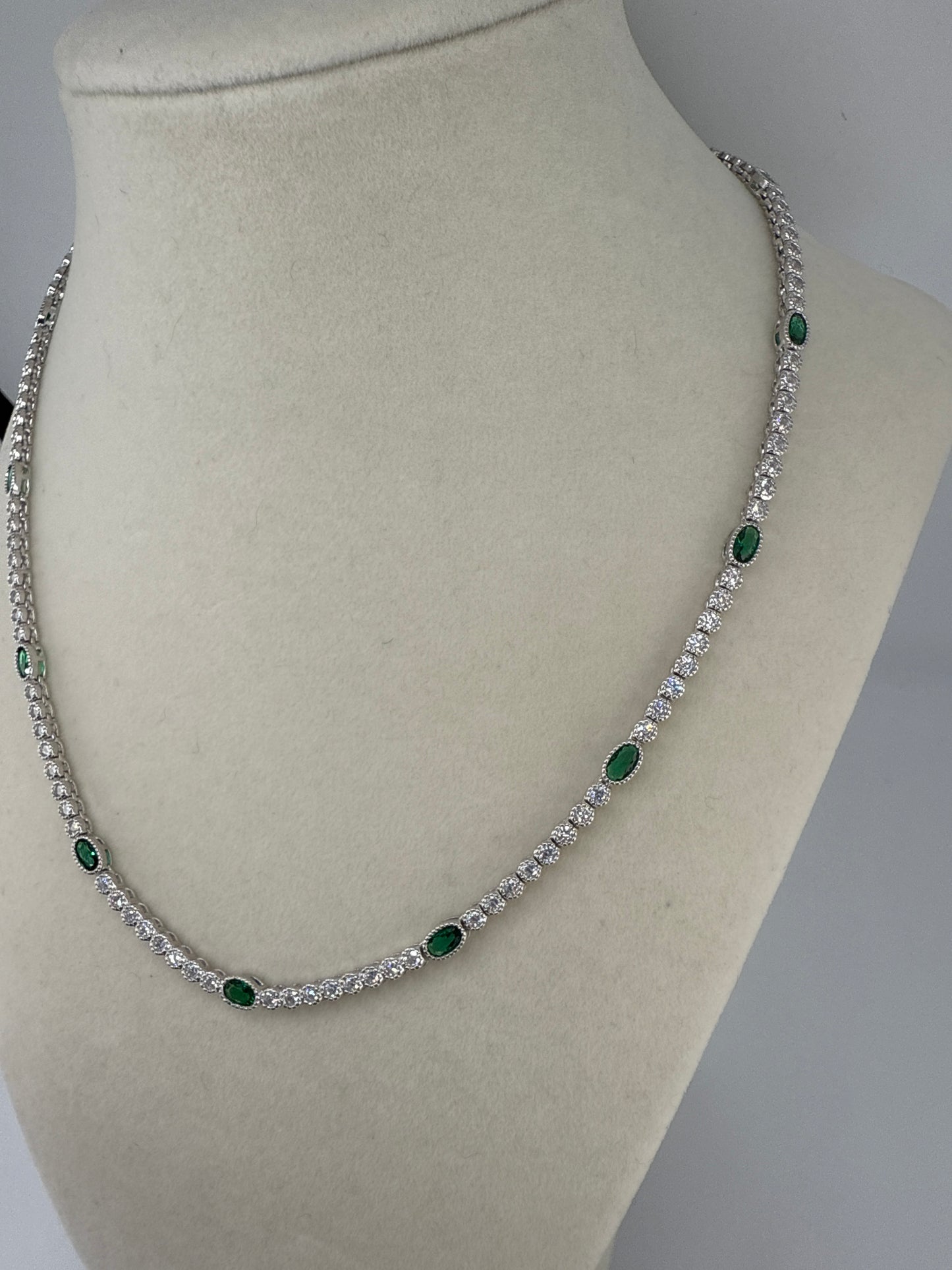 Sterling Silver Beaded Outline Oval & Round Zirconia Tennis Necklace - Emerald
