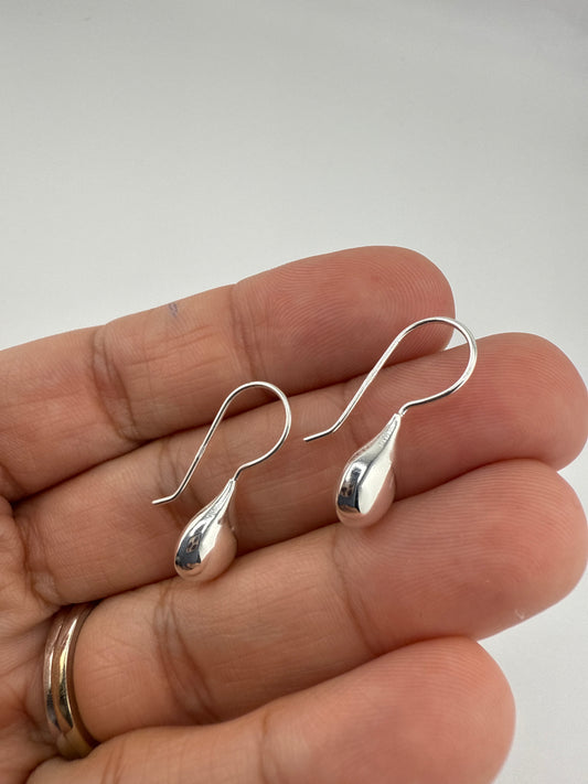 Sterling Silver Kisses Style Earrings