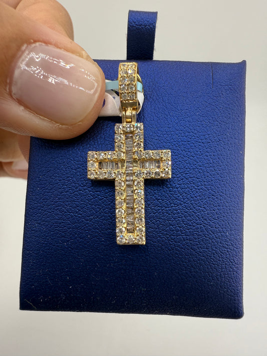 14k yellow gold diamond pendant | 0.95ct