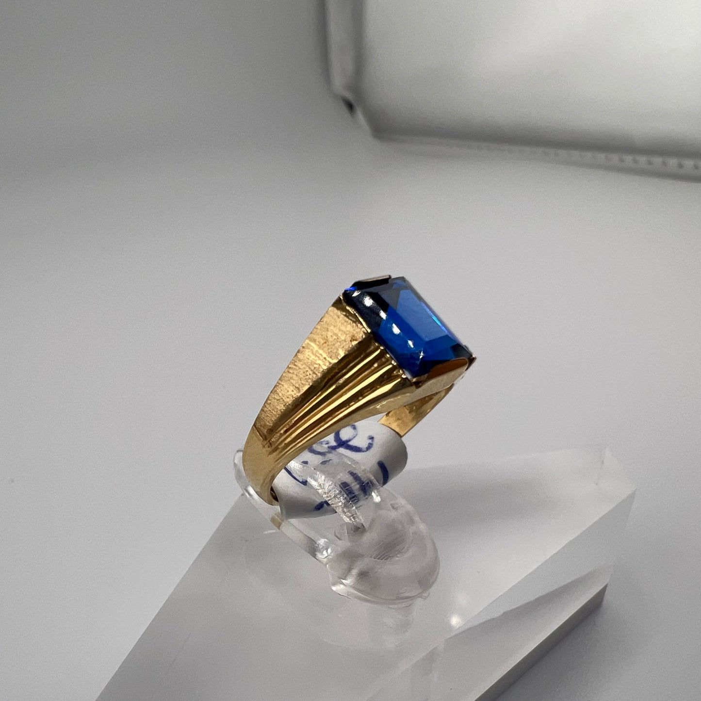 14k gold | blue sapphire stone | size 3.75