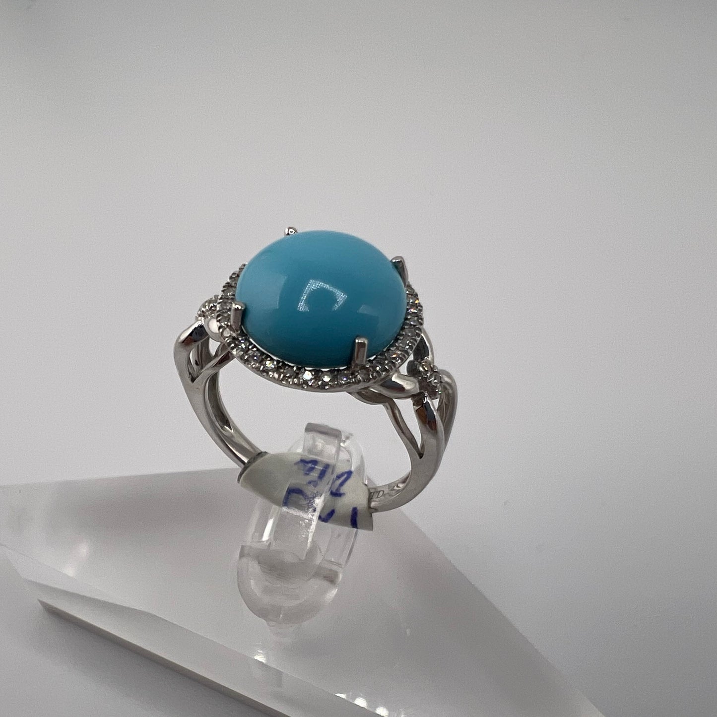 14k white gold | turquoise | small diamonds | size 7.5