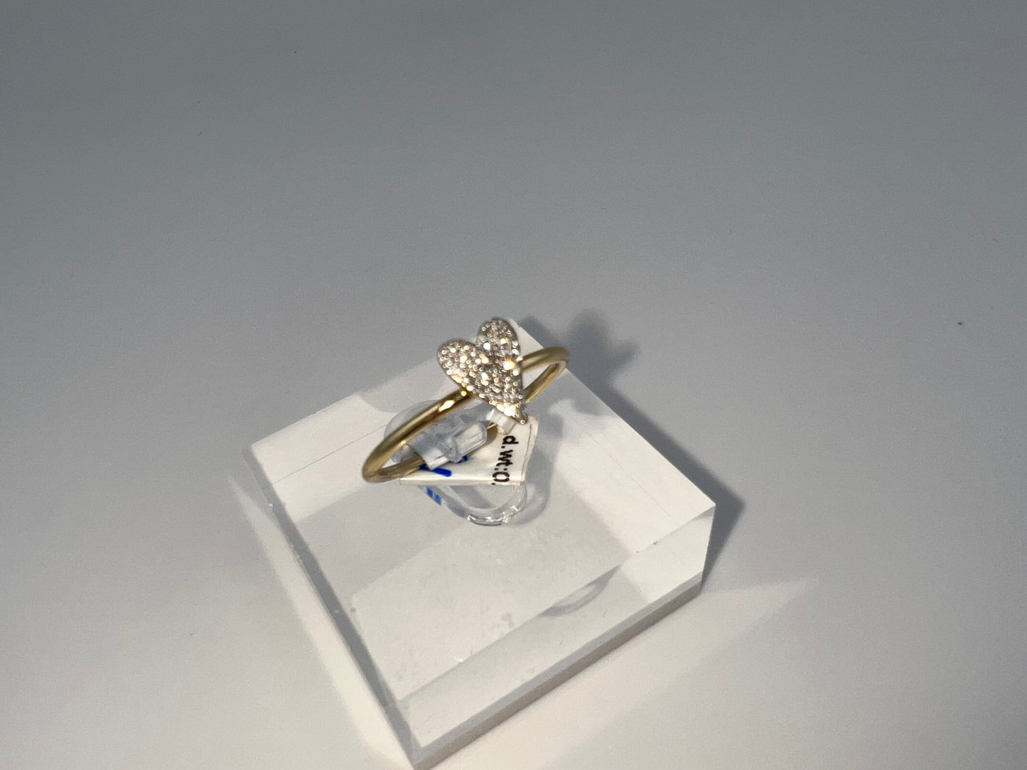 14k yellow gold ring with heart in diamonds | 0.09 ct diamonds | size 7.25