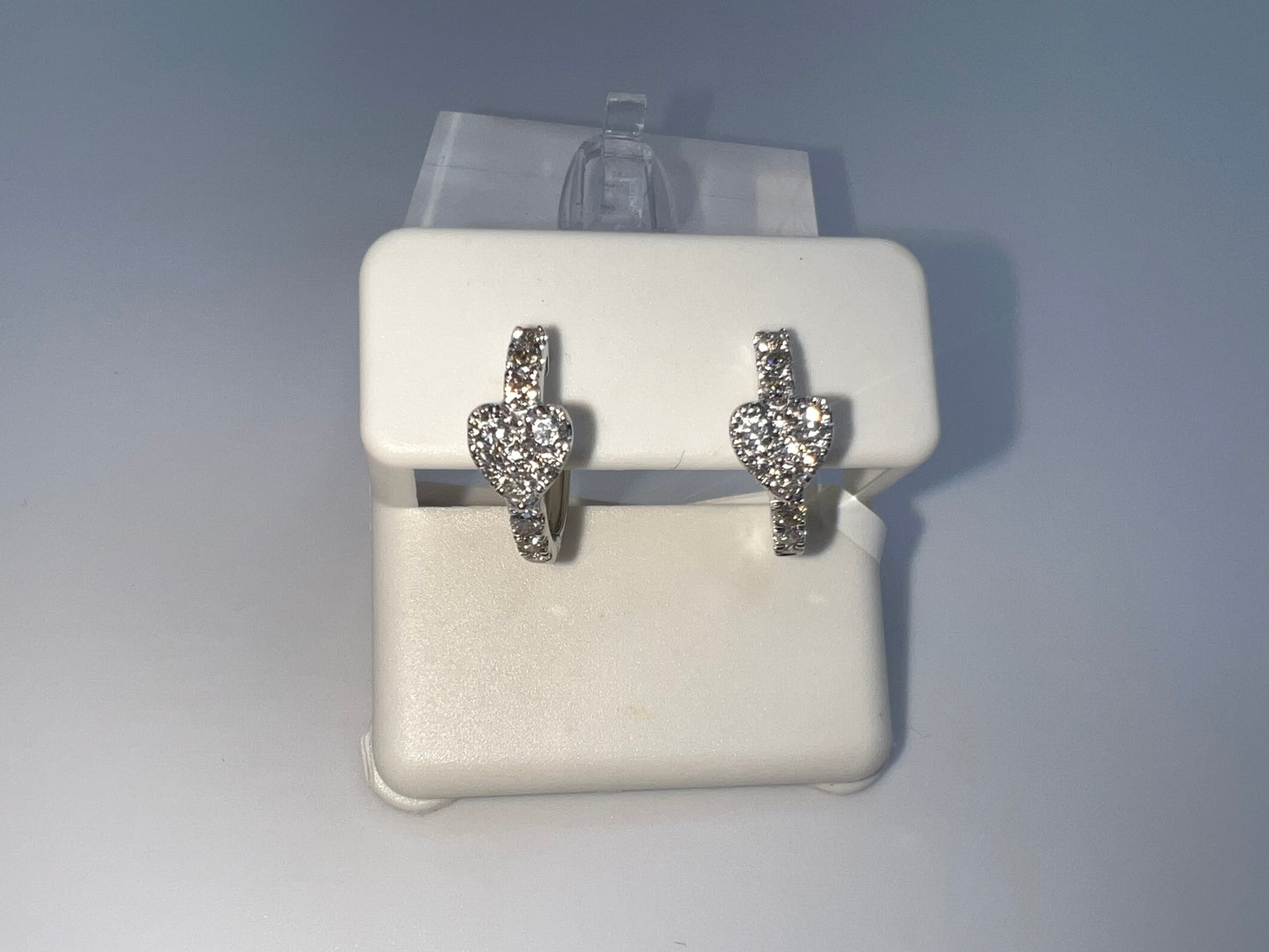 14k heart diamond huggie earrings | 0.70 ct diamonds