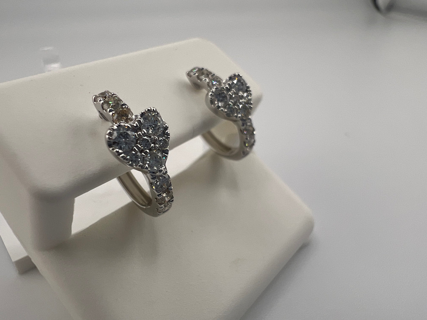 14k heart diamond huggie earrings | 0.70 ct diamonds