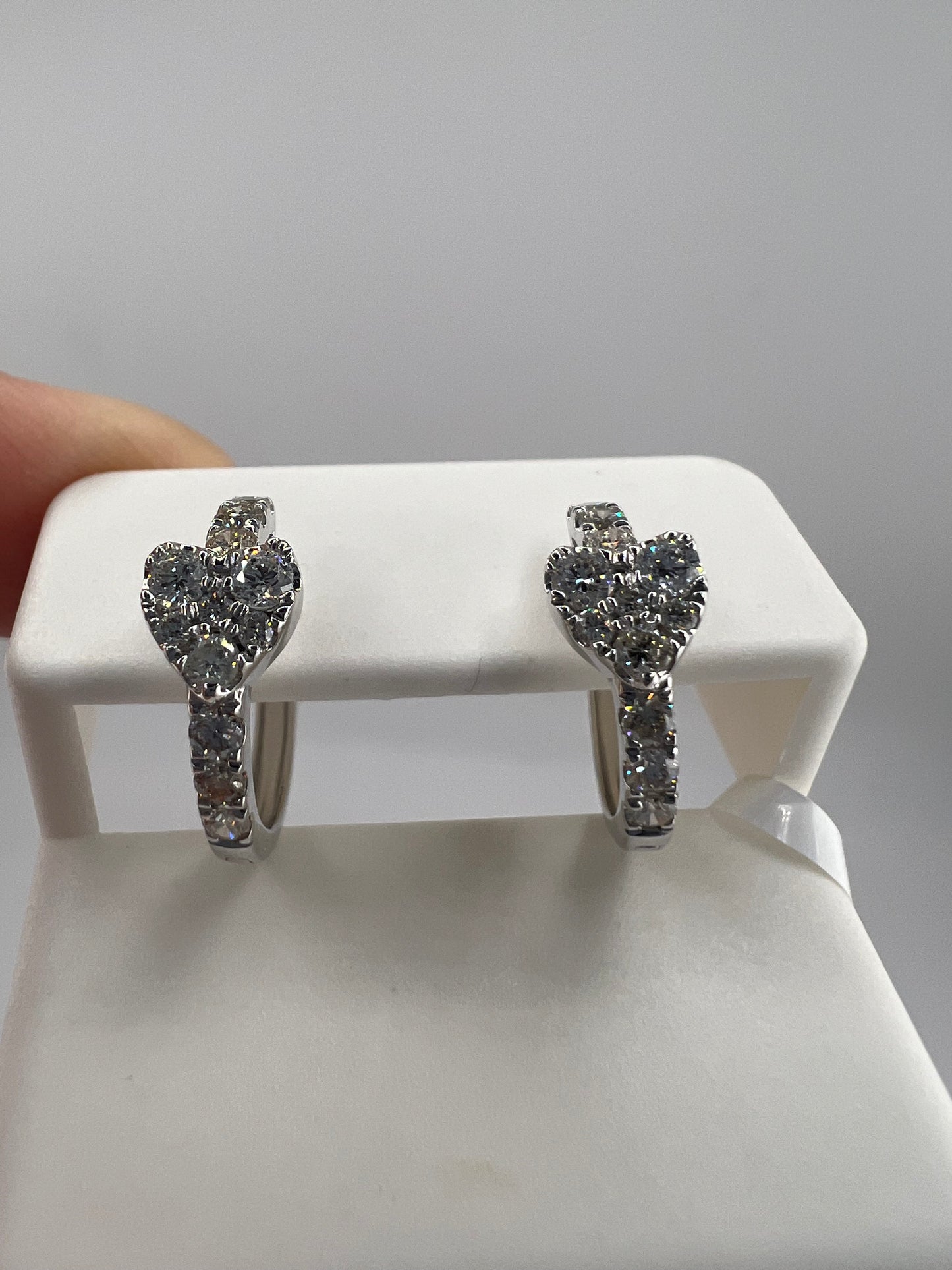 14k heart diamond huggie earrings | 0.70 ct diamonds