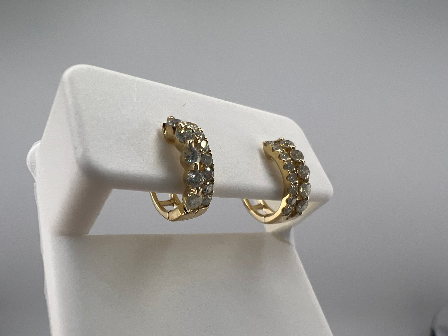 14k gold diamond huggie earrings | 0.46 ct diamonds