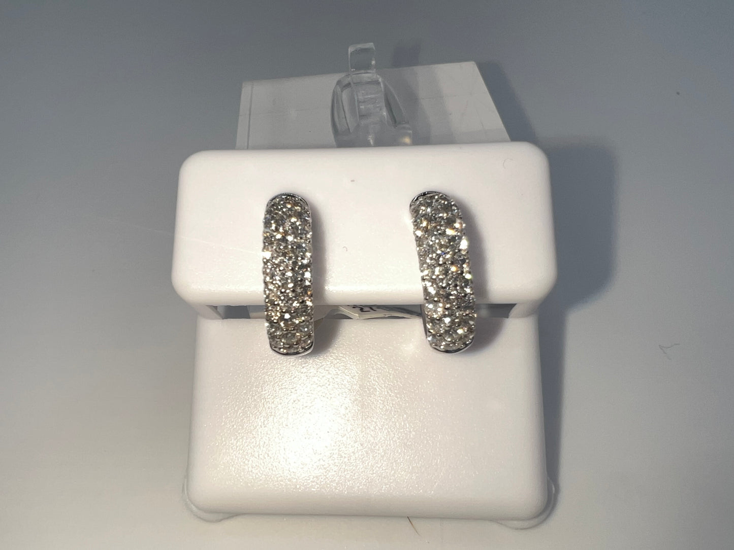 14kt diamond huggie earrings | 1.08 ct diamonds